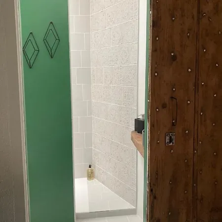 Studio Refait A Neuf Coeur D'uzes * ユゼ