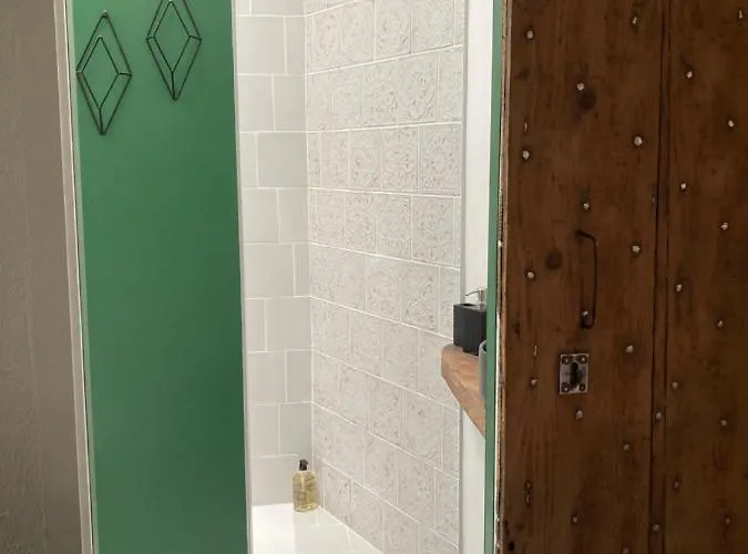 Studio Refait A Neuf Coeur D'uzes * Юзес