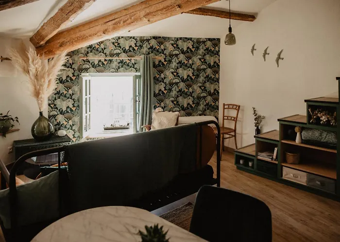 Апартаменты Studio Refait A Neuf Coeur D'uzes