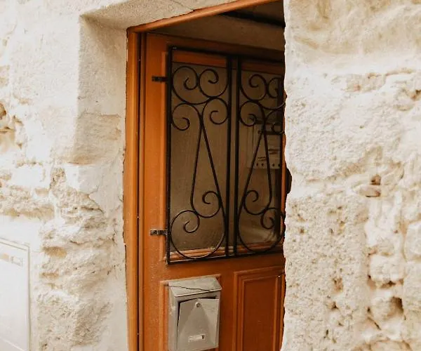 Апартаменты Studio Refait A Neuf Coeur D'uzes